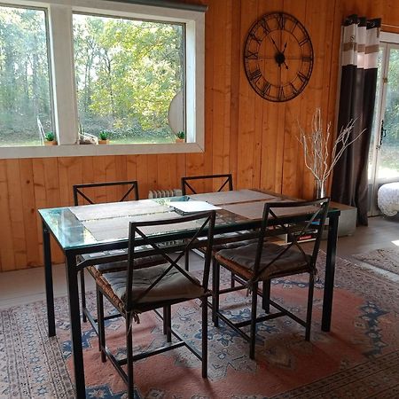 Chalet En Foret, Brame Du Cerf Valpuiseaux Kamer foto